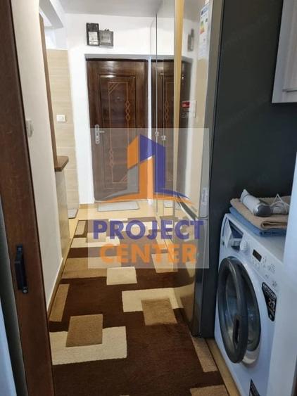 Apartament cu 2 camere semidecomandat în Ultracentral