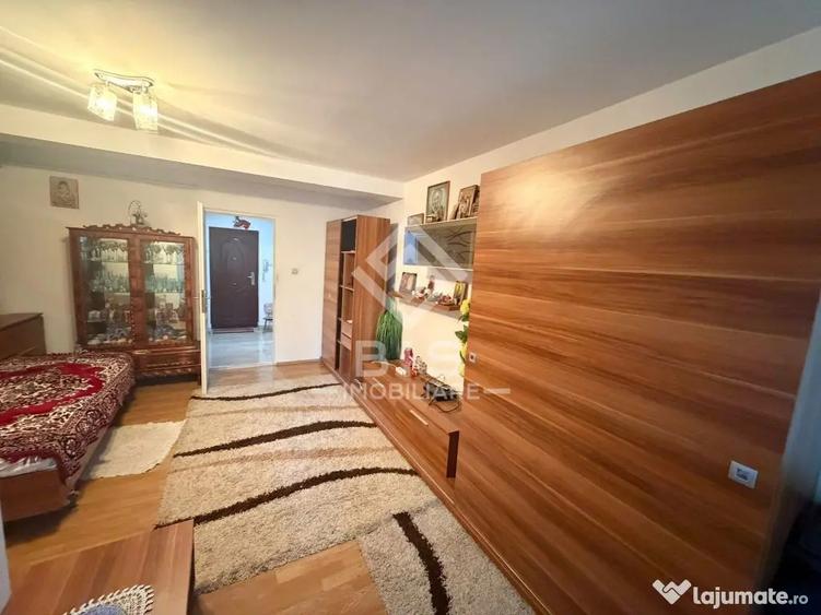 Garsonieră decomandată în Central
