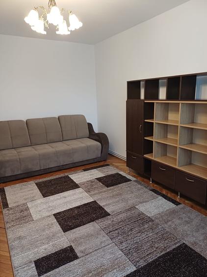 Apartament cu 2 camere decomandat în Dumbrăvița