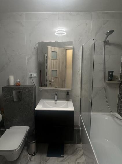 Apartament cu 2 camere decomandat în Obor