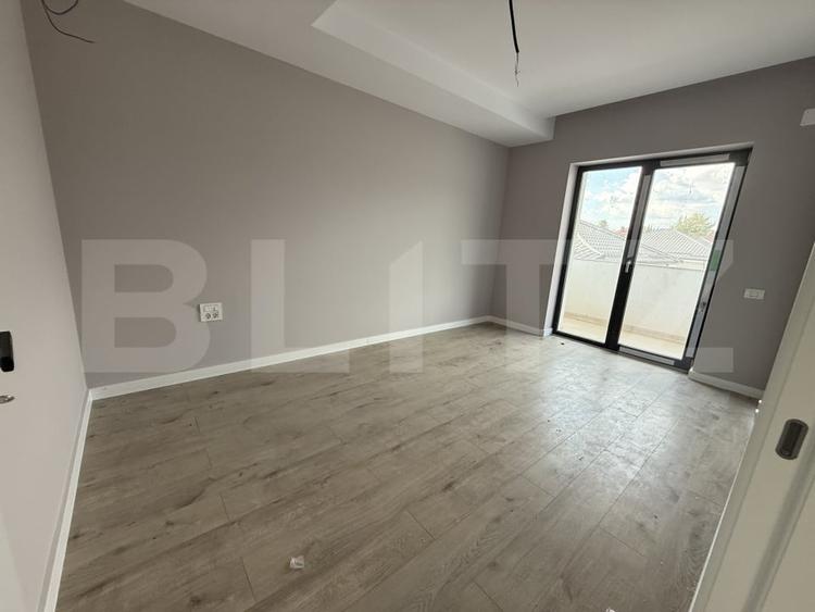 Duplex cu 4 camere cu Canalizare în Aninoasa