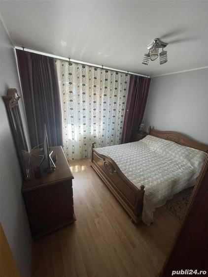 Apartament cu 2 camere decomandat în Poarta 6