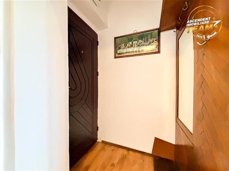 Apartament cu 2 camere semidecomandat, mobilat în Ciucului