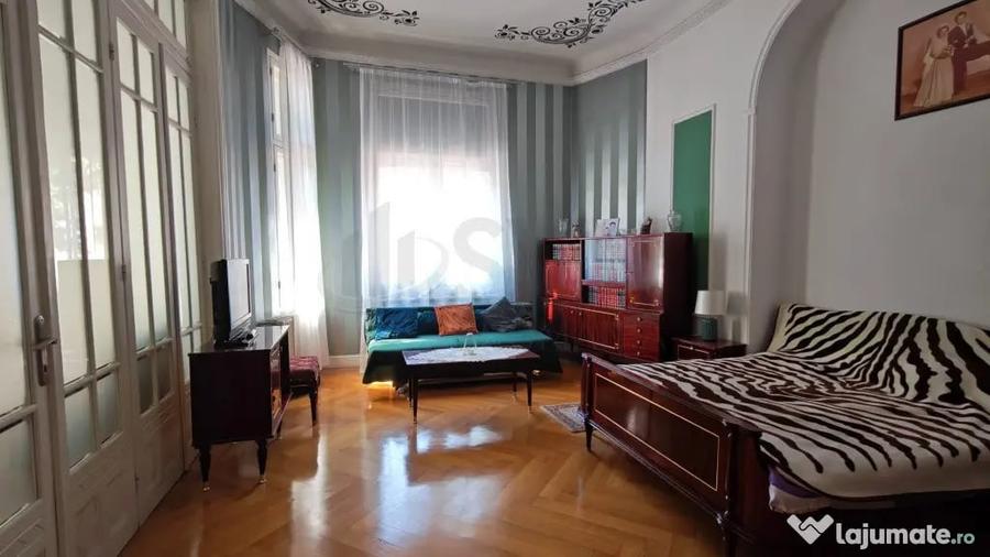 Apartament cu 4 camere semidecomandat în Dacia