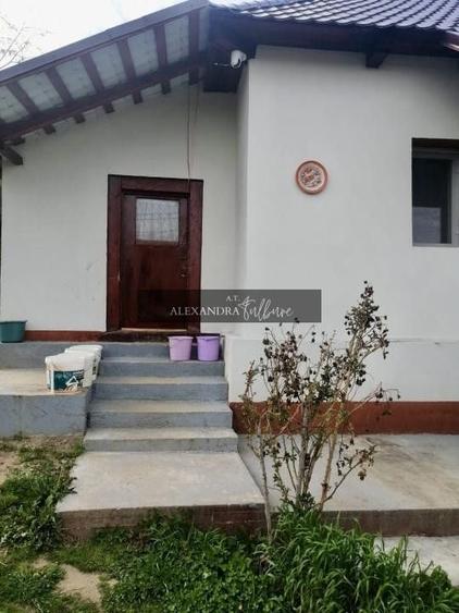 Casă individuală cu 4 camere cu Canalizare în Sânmihaiu Almașului