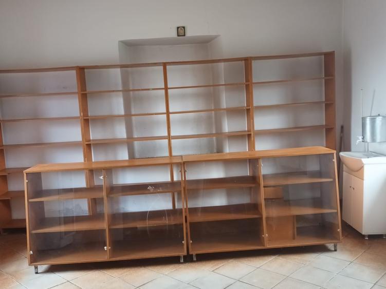 Spațiu comercial, de 44 mp, în Piscu Vechi