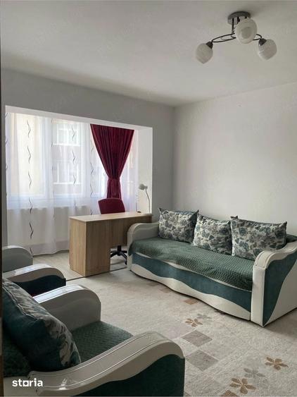 Apartament cu 2 camere semidecomandat, mobilat în Tolstoi