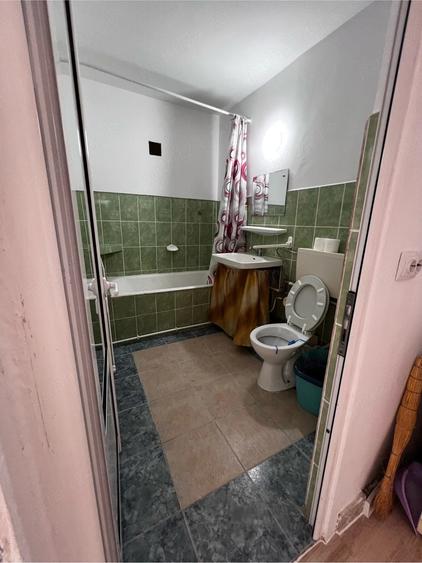 Apartament cu 2 camere semidecomandat în Fălticeni