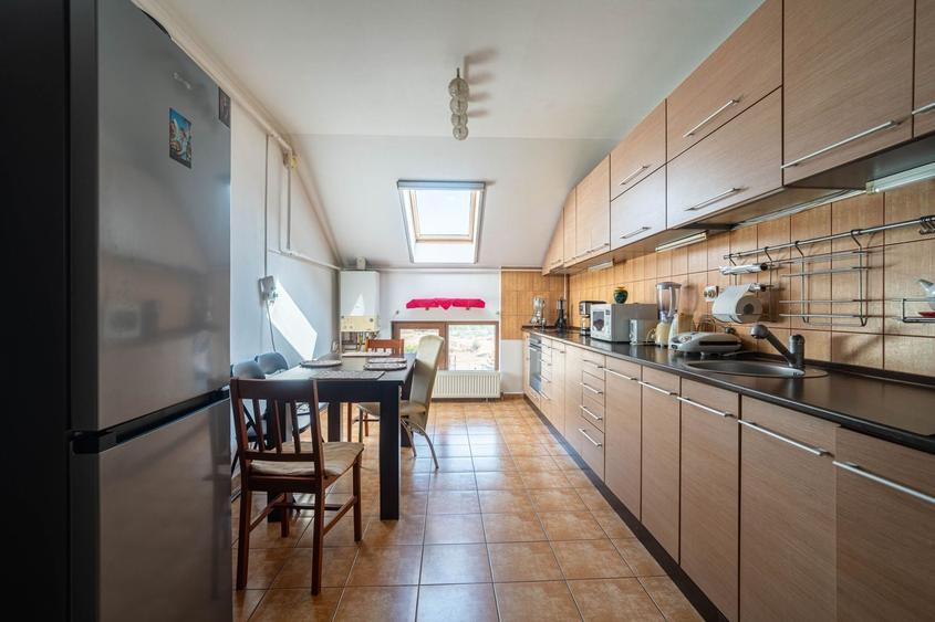 Apartament cu 2 camere semidecomandat, mobilat în Micălaca
