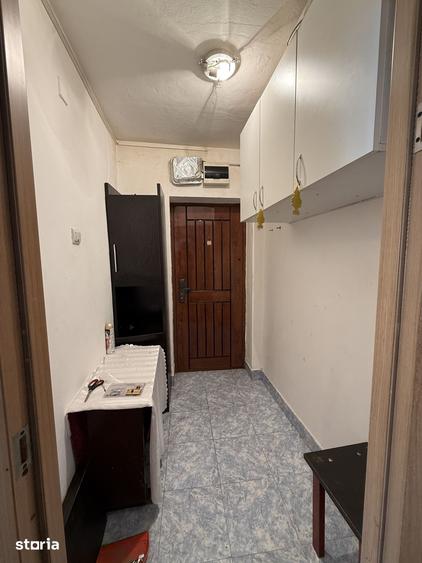 Apartament cu 2 camere semidecomandat în Exterior Vest