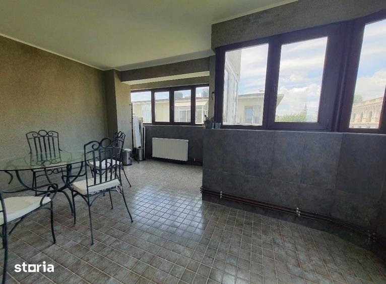 Apartament cu 3 camere decomandat în Cazino