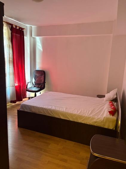 Apartament cu 2 camere decomandat în Titan