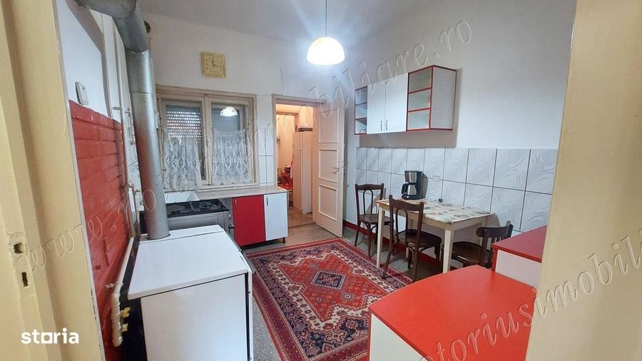 Apartament cu 2 camere decomandat în Sud