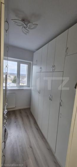 Apartament 3 camere, complet renovat, călduros – Găești - 7