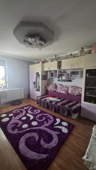 Apartament cu 2 camere decomandat în Exterior Vest