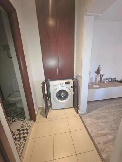 Apartament cu 2 camere semidecomandat în Lizeanu