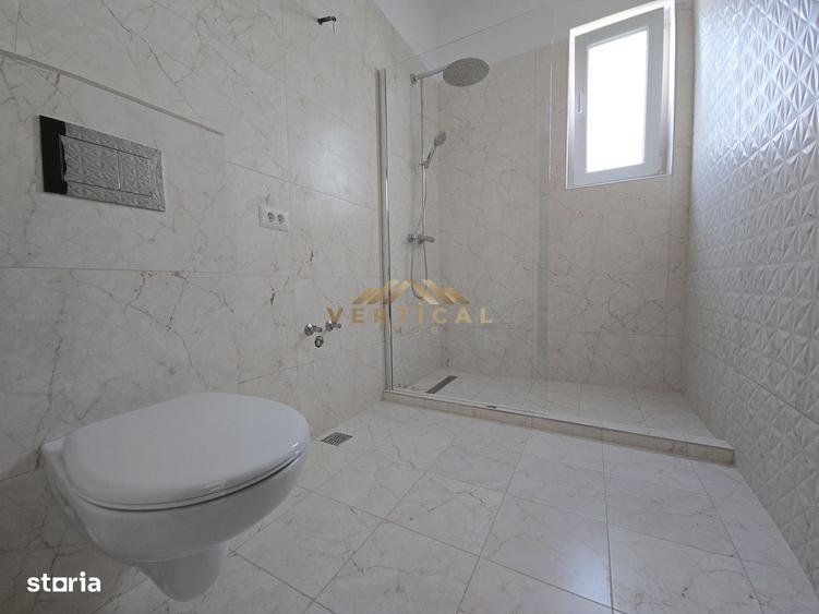 Casă cu 3 camere în Dobreni