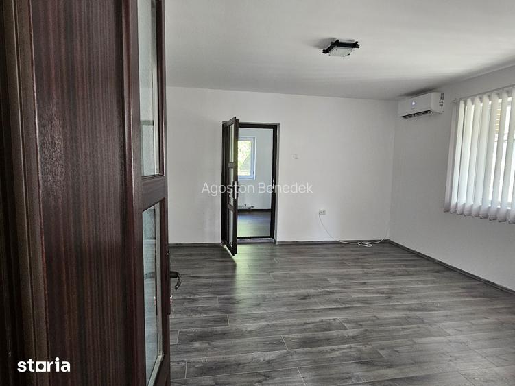 Casă cu 4 camere cu Teren 33000 Mp în Valea