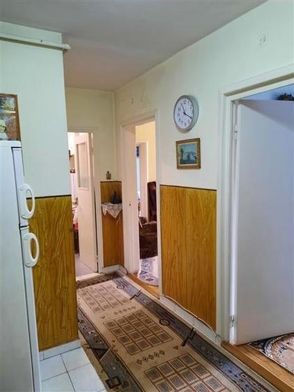Apartament cu 3 camere circular, mobilat în Astra