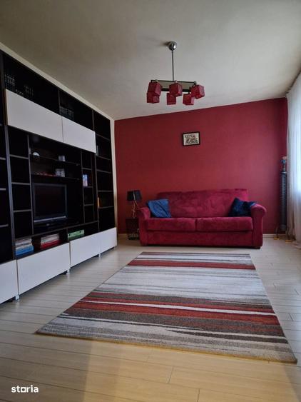 Apartament cu 2 camere decomandat în Calea București