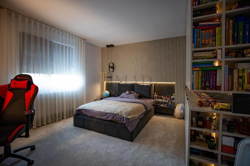 Casă cu 6 camere cu Teren 1700 Mp în Central