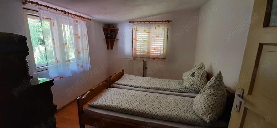 Casă cu 4 camere cu Teren 700 Mp în Hațeg