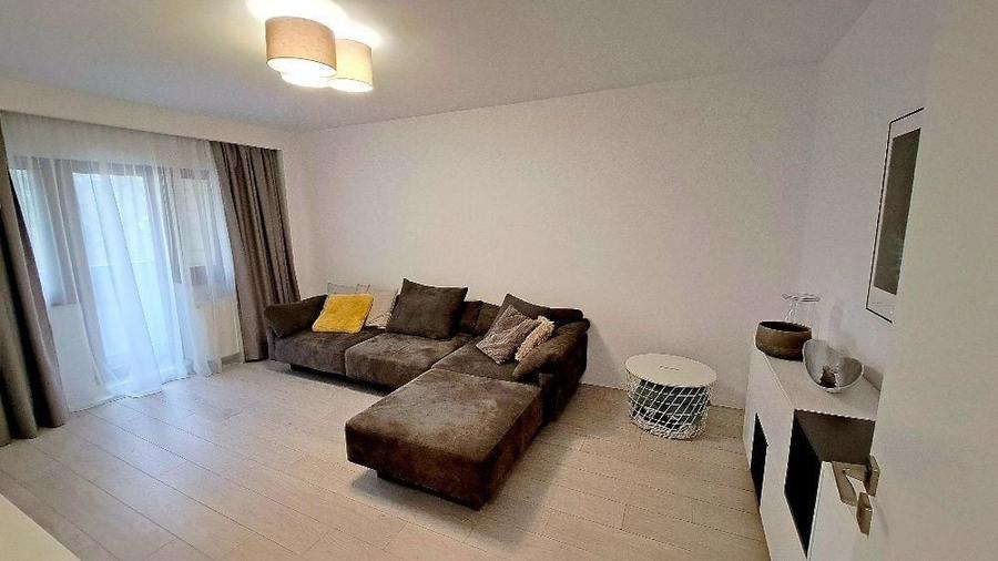 Apartament cu 2 camere decomandat, mobilat în Banu Manta