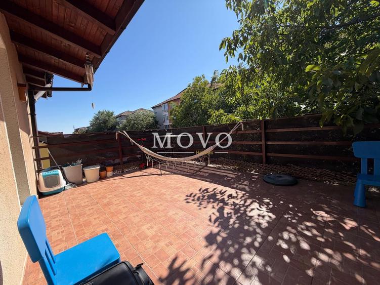 Apartament cu 3 camere decomandat, mobilat în Steaua