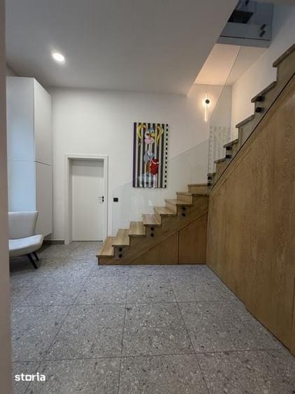 Casă cu 4 camere cu Teren 320 Mp în Libertății
