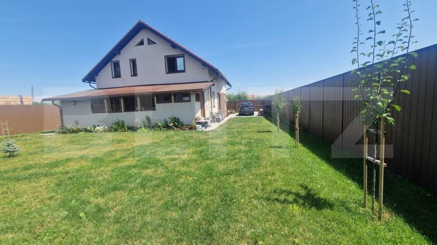 Casă individuală cu 5 camere cu Canalizare în Stupini