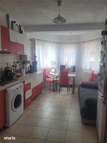 Casă cu 4 camere cu Teren 700 Mp în Rediu
