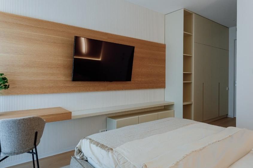 Apartament cu 4 camere decomandat, mobilat în Floreasca