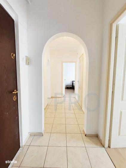 Apartament cu 4 camere în Est