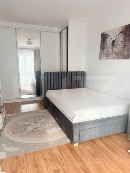 Apartament cu 2 camere semidecomandat, mobilat în Bună Ziua