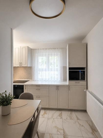 Apartament cu 4 camere decomandat în Vitan