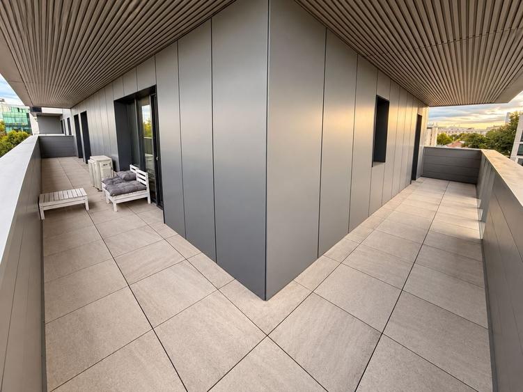 Apartament cu 3 camere decomandat, mobilat în Cotroceni