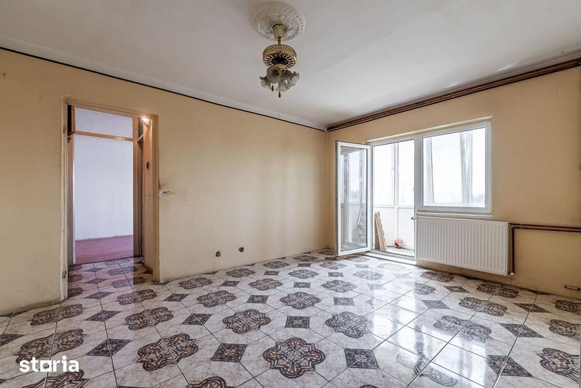 Apartament cu 3 camere semidecomandat în Șega