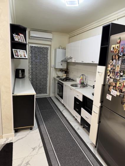 Apartament cu 3 camere semidecomandat în Florești — fotografia 3