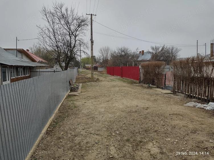 Casă cu Teren 4600 Mp în Central