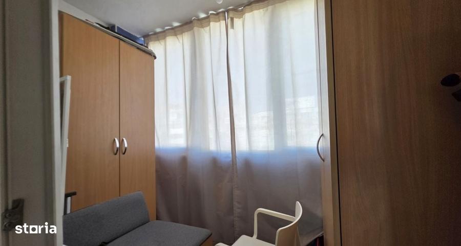 Apartament cu 3 camere semidecomandat în Circumvalațiunii