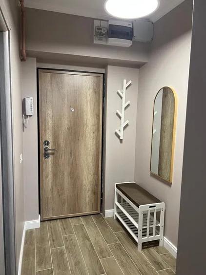 Apartament cu 2 camere decomandat, mobilat în Casa de Cultură