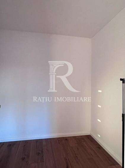 Casă individuală cu 4 camere cu Canalizare în Nojorid