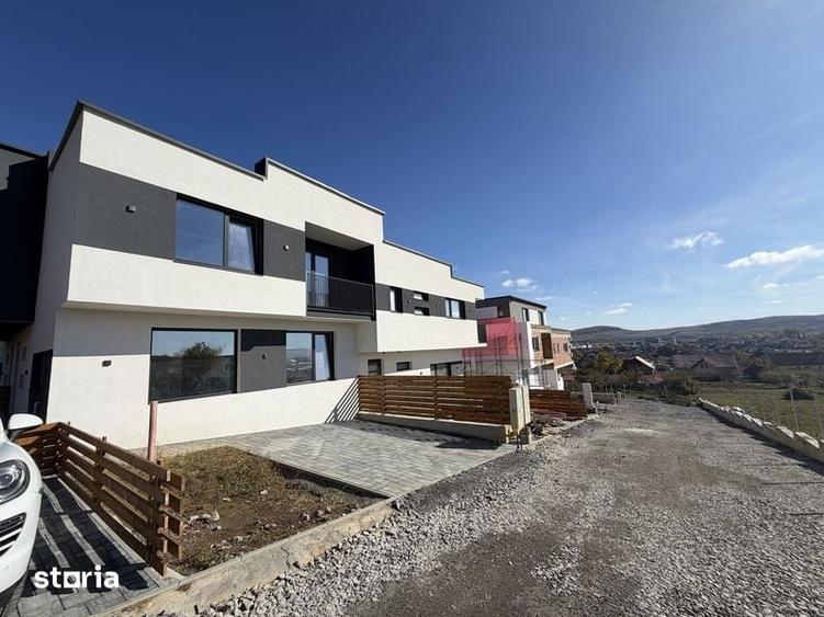 Casă cu 4 camere cu Teren 105 Mp în Central