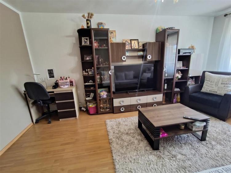 Apartament cu 2 camere decomandat, mobilat în Burdujeni