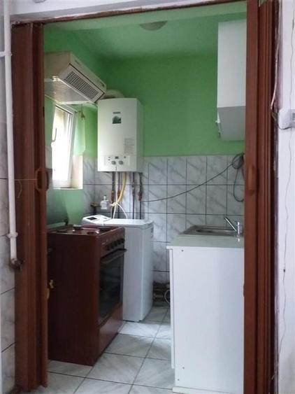 Garsonieră semidecomandată în Buziașului