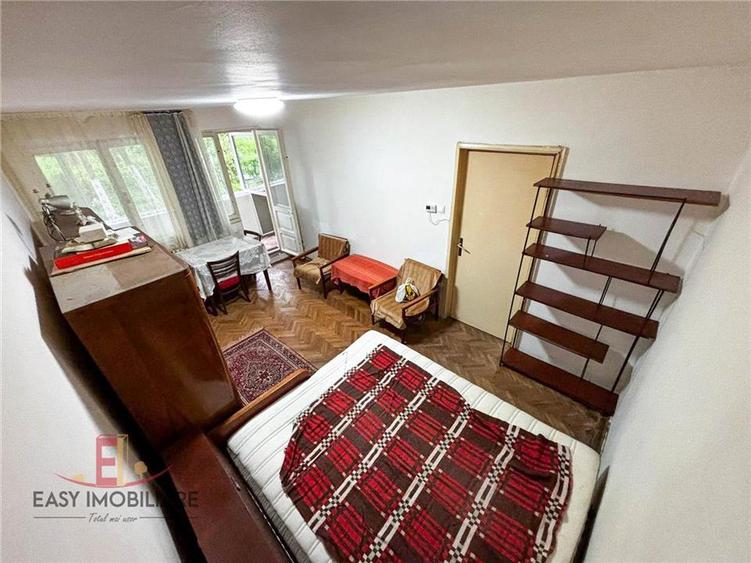 Apartament cu 2 camere decomandat în 7 Noiembrie