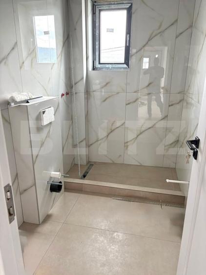 Apartament cu 3 camere decomandat în Ampoi 3