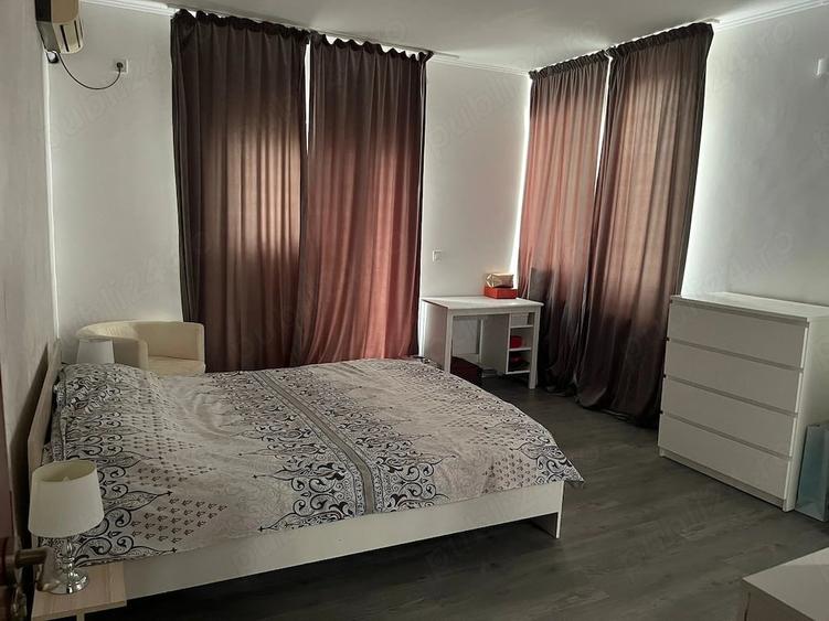 Casă cu 9 camere cu Teren 362 Mp în Central