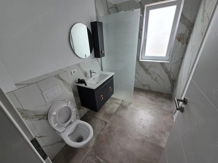 Apartament cu 2 camere decomandat în Girocului
