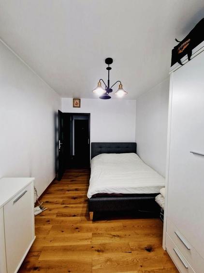 Apartament cu 3 camere decomandat în Vișan